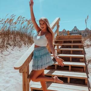 Meet your Posher, Scarlet